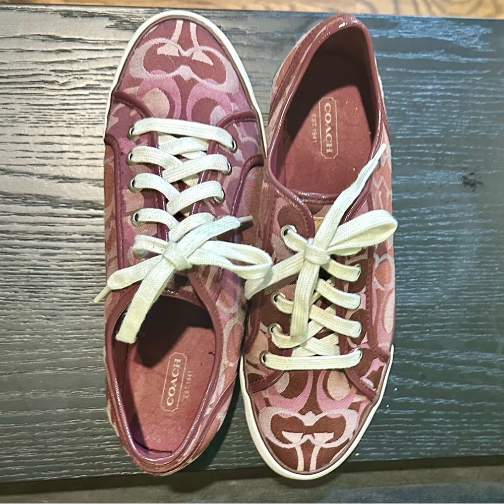 Vintage Classic Coach sneakers EUC 9.5 - Picture 4 of 9